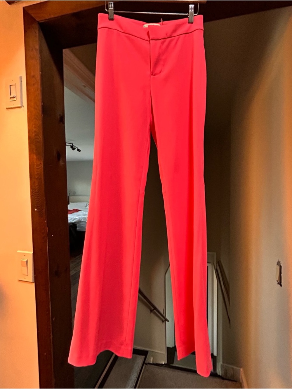 Alice + Olivia- never worn women's Wide-Leg Pants - Bright Pink